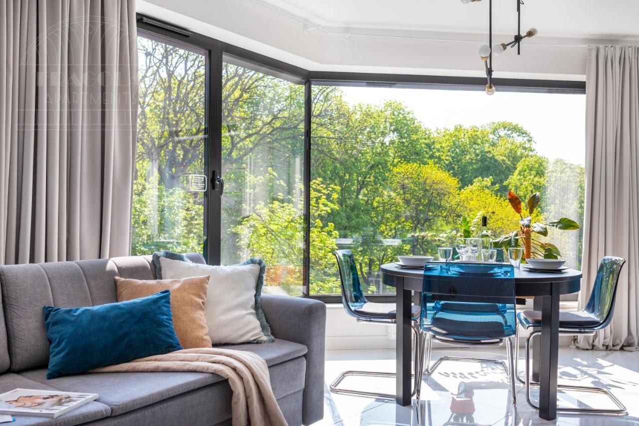 Modern View Of Planty Park Apartment Krakow Exterior photo