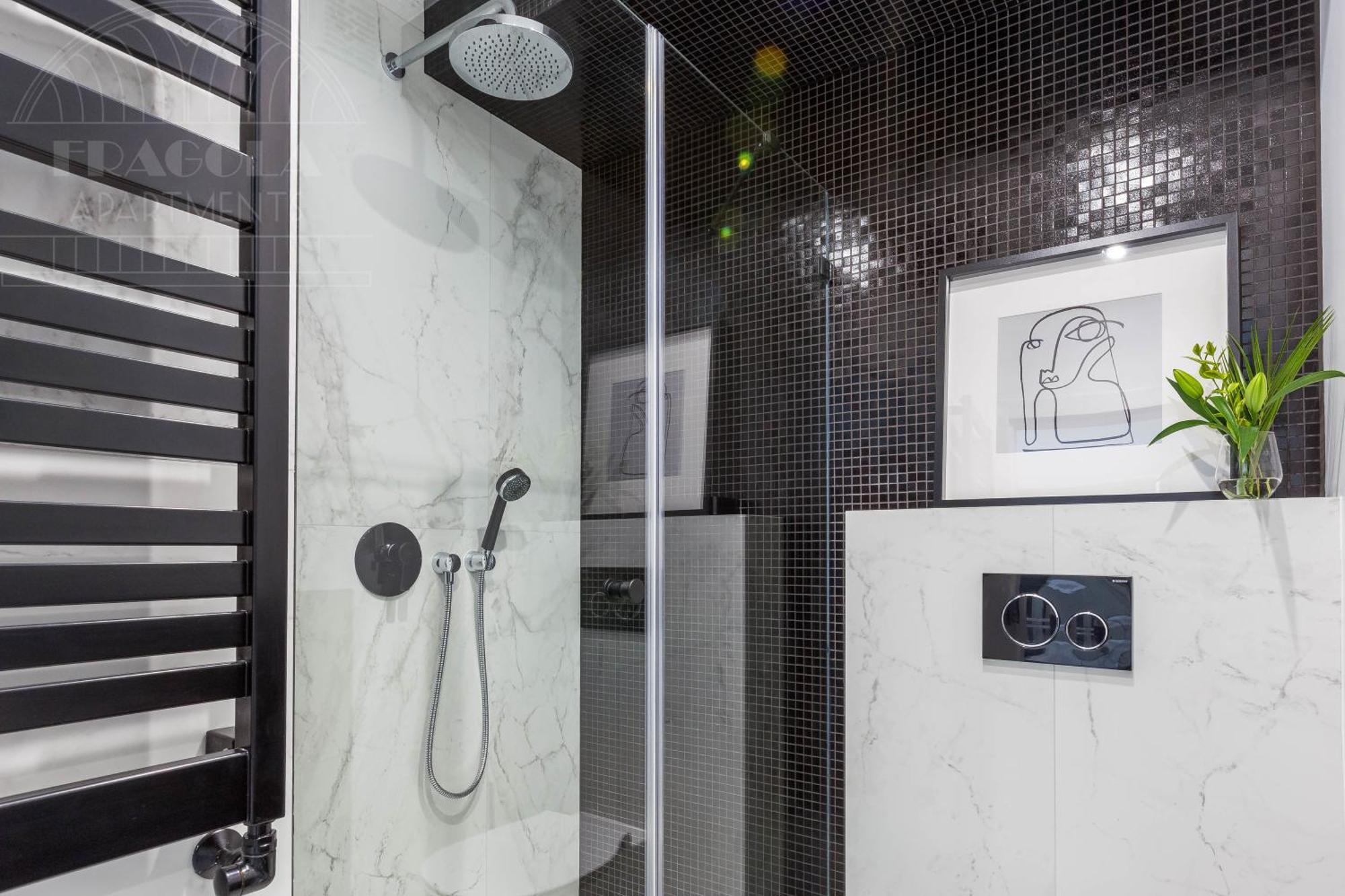 Modern View Of Planty Park Apartment Krakow Exterior photo