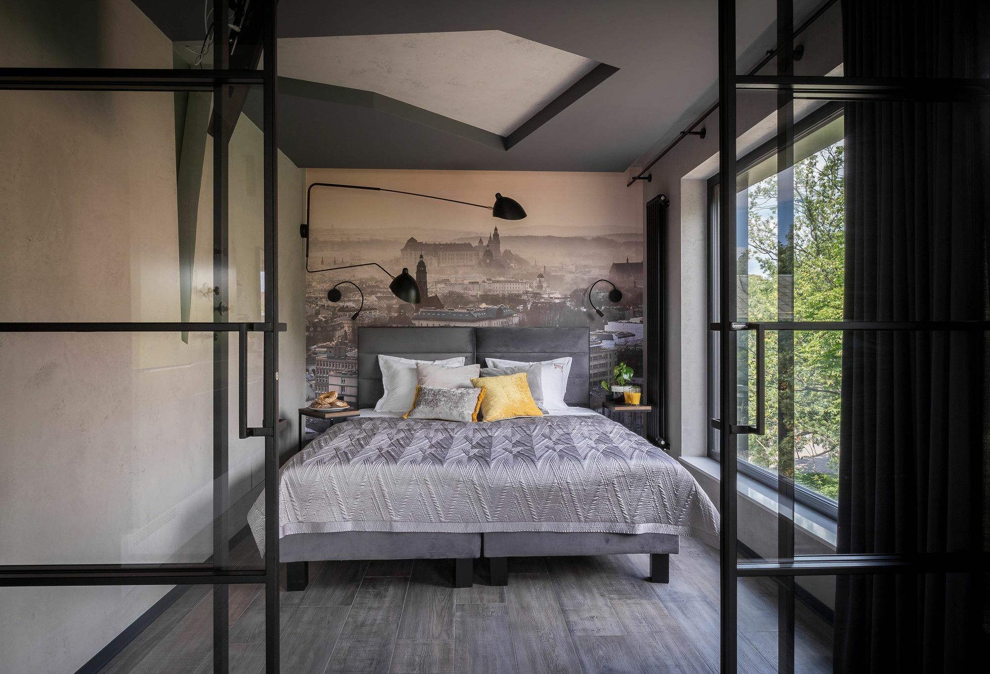 Modern View Of Planty Park Apartment Krakow Exterior photo