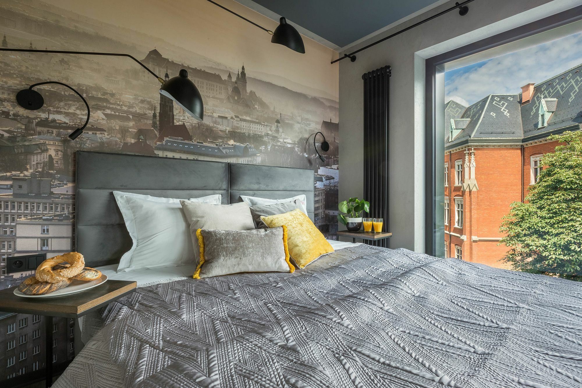 Modern View Of Planty Park Apartment Krakow Exterior photo